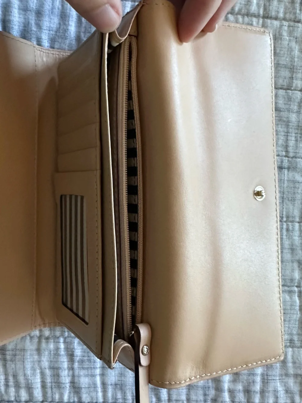 Kate Spade southport Avenue wallet